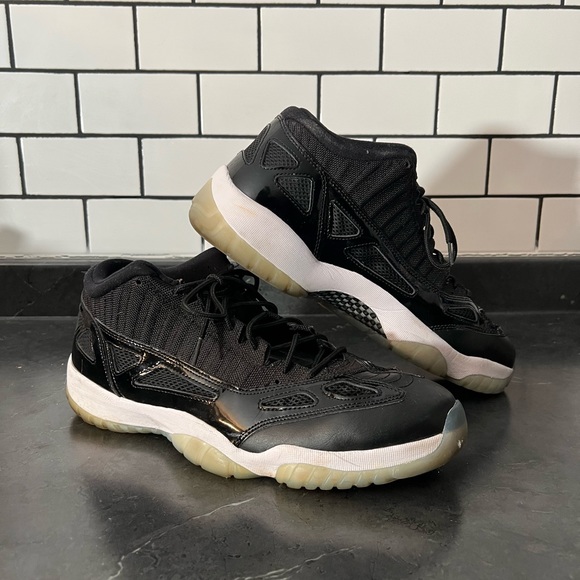 Jordan 11 Retro Low IE “Space Jam” - Picture 1 of 8